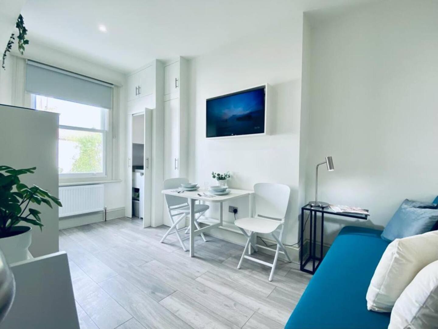 Apt 08 Beachside Beauty Central Studio Steps From Cafes Hove Esterno foto